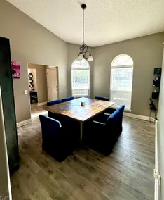 Lake House - Image 4