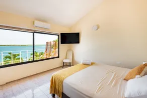 Casa Sirena - on the lagoon shore - Image 3