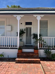 Charming Subiaco Retreat Near Cafés & Kings Park - Image 2