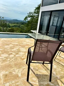 Cabin with ocean view and private pool - Image 3