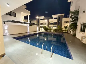 Grand Jacuzz1 @ East Airport - Image 2