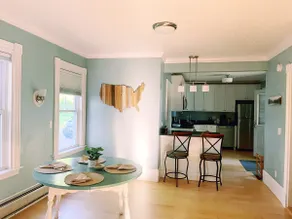 Cozy 1BR Apt Near City Center - Image 3