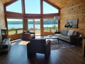 Island Pond Park Chalet - Image 5