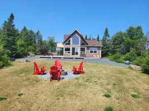 Island Pond Park Chalet - Image 3