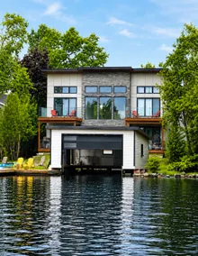 Waterfront Luxury Cottage+Games Room - Image 4