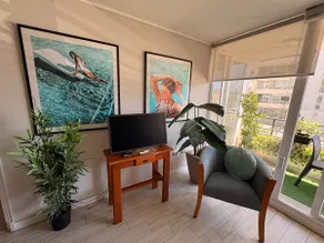 Beautiful and centrally located apartment. 1D 1B Parking included - Image 4