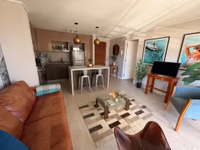 Beautiful and centrally located apartment. 1D 1B Parking included - Image 2