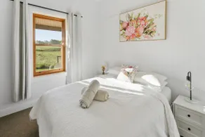 Farm Stay, Close to Wineries, Modern, Luxury - Image 5