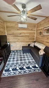 The Bear Den Guest House - Image 2