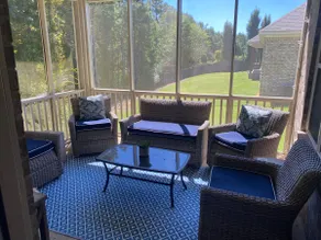 Tide Charm Cottage + Hot Tub + short drive to UA - Image 3