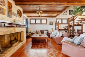 Villa On The Mountain By The Sea - Image 4