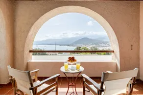 Villa On The Mountain By The Sea - Image 2