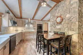 Miles Away Lakehouse Lakefront - Image 3