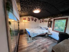 Black house in the forest with Hot Tube and Home theater for movies - Image 3