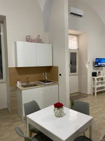 La Petite Maison - Image 4