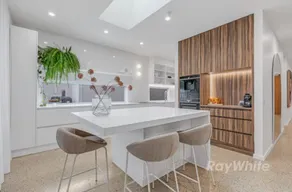 Central Townhouse Echuca-walk to Murray River - Image 5