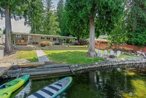 Lakefront Getaway with Kayaks - Image 2