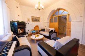 Roan Luxury Villa - Image 5