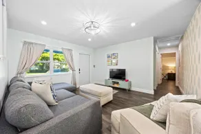Beach:1 mile-FLL Airport:20 min-3bdroom/3full bath - Image 5