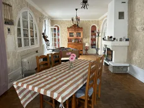 Cozy house with private courtyard – near the train station - Image 3