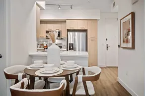 The Riviera Luxe Apartment | Rooftop Heated Pool - Image 5