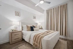 The Riviera Luxe Apartment | Rooftop Heated Pool - Image 3