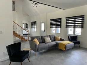 La Mezzanine - Image 2