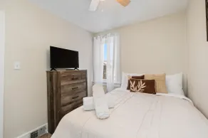 Entire 2BR Apartment | Near Pittsburgh - Image 4