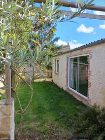 Charming Cottage / Garden. Garage - Image 3