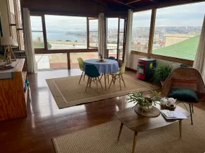 180° bay view, spacious, and heated - Image 2