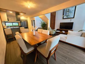 Casa Olivo · Double height, garden and modern design - Image 5