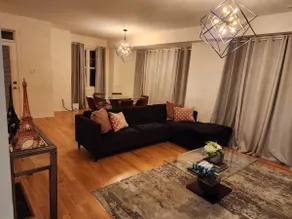 Luxury Entertainment Townhome | 3 Bedrooms - Image 2