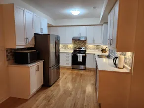 Luxury Entertainment Townhome | 3 Bedrooms - Image 4