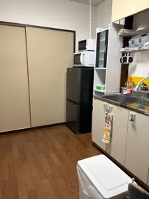 Keihaku's apartment. Convenient transportation to central Osaka, close to Itami Airport and Osaka University. Studio B. - Image 2
