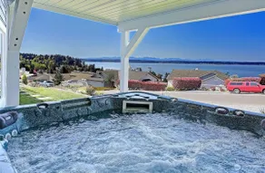 1st floor Burke house *hot tub* - Image 5