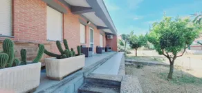 Panoramic villa with terraces and garden - Image 2