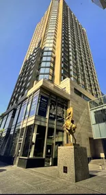 Prime Luxury Condo Posh Yorkville Toronto 1+1 BR - Image 4