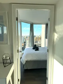 Prime Luxury Condo Posh Yorkville Toronto 1+1 BR - Image 3
