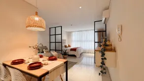 Modern and Cozy Accommodation - Image 2