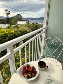 Sunny unit with amazing mountain & river views - Image 4