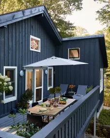 The lake house - Image 2