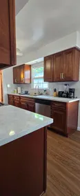 Newly Renovated &Elgant 3br/2bth - Image 5