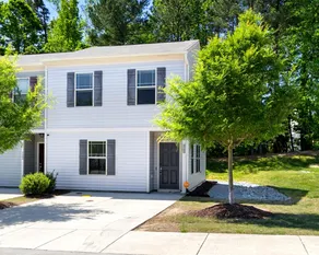 Pool Access • No Checkout Chores • Near Duke & RTP - Image 4