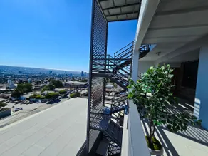 An aesthetic condo with a majestic view! - Image 4
