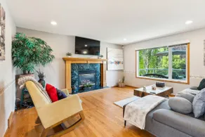 Main floor luxury House in Calgary SE - Image 4