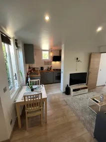 Apartment for 4 people near PARIS Eiffel Tower - Image 4