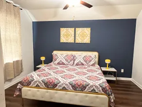 2 king beds Luxury Blue themed Cozy retreat - Image 5