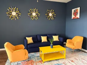 2 king beds Luxury Blue themed Cozy retreat - Image 3