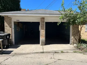 PrivateAPT/Near Food, Stores,Garage parking - Image 3