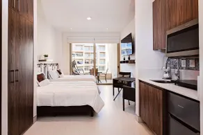 Resort-style studio with terrace + pools + gym + elevator - Image 5